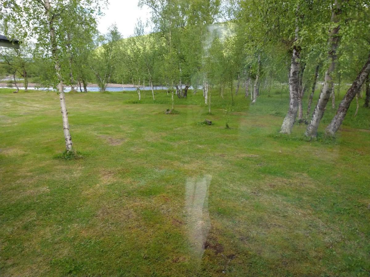 Hotel Vetsikon Leirintaemoekit Utsjoki Exteriér fotografie