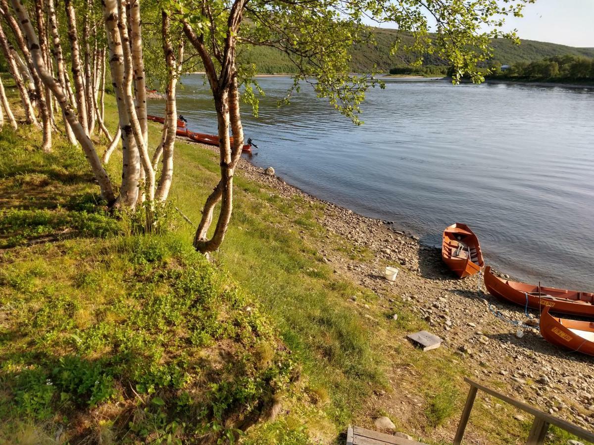 Hotel Vetsikon Leirintaemoekit Utsjoki Exteriér fotografie
